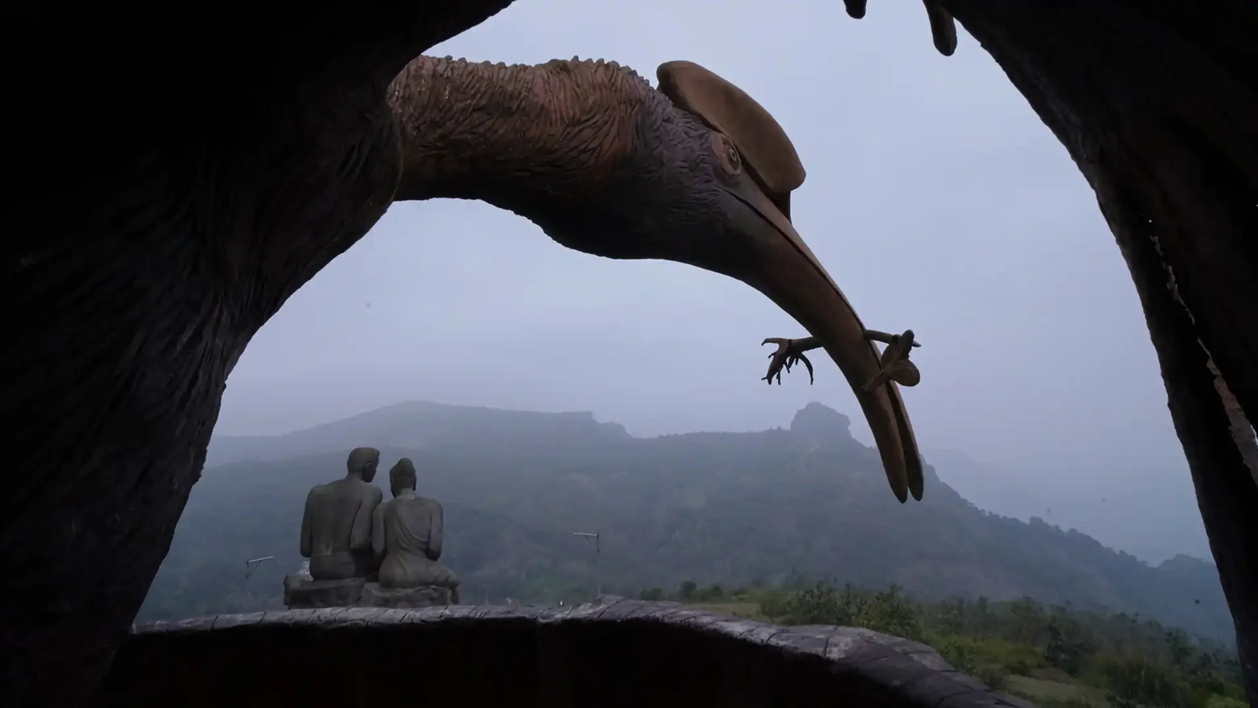 Kuravan Kurathi Statue