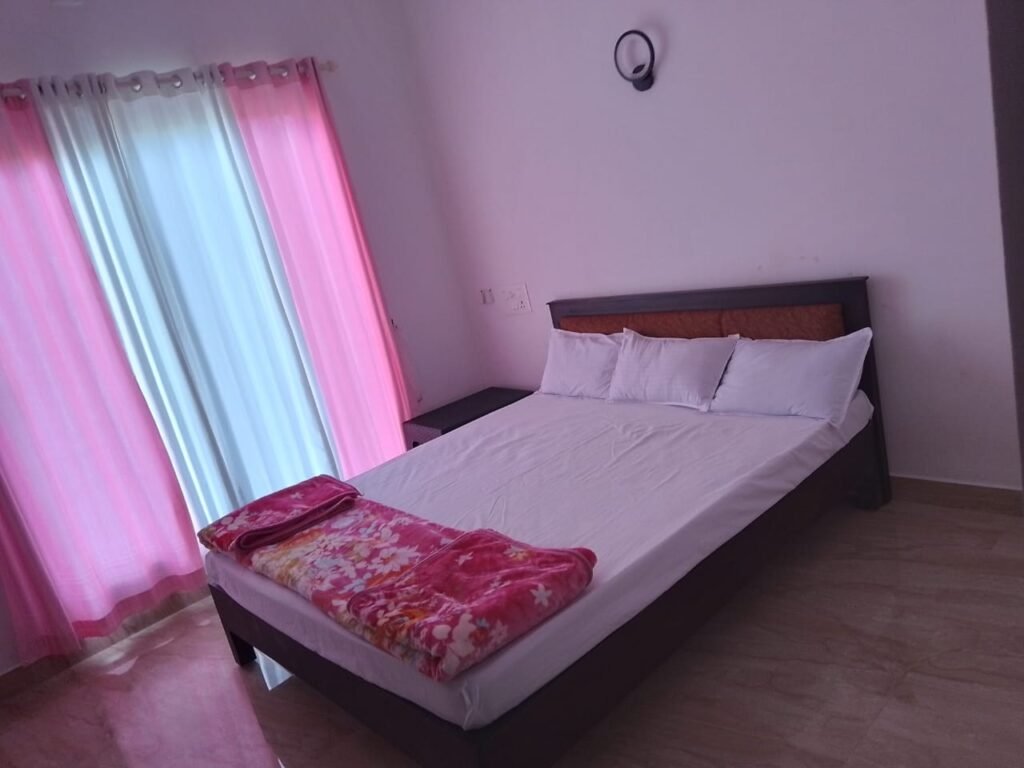 N. CLOUDHILLS HOMESTAY