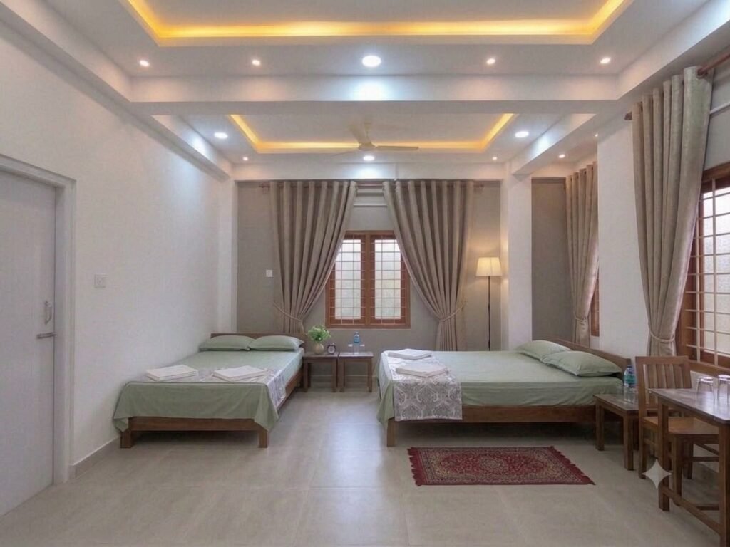 RAMAKKALMEDU TOURIST HOME